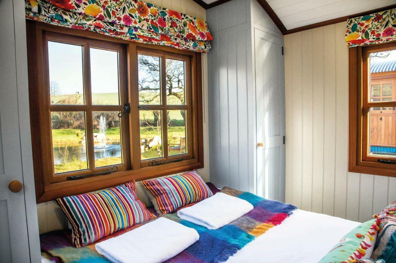 The Merry Harriers Bed and Breakfast Godalming Eksteriør billede